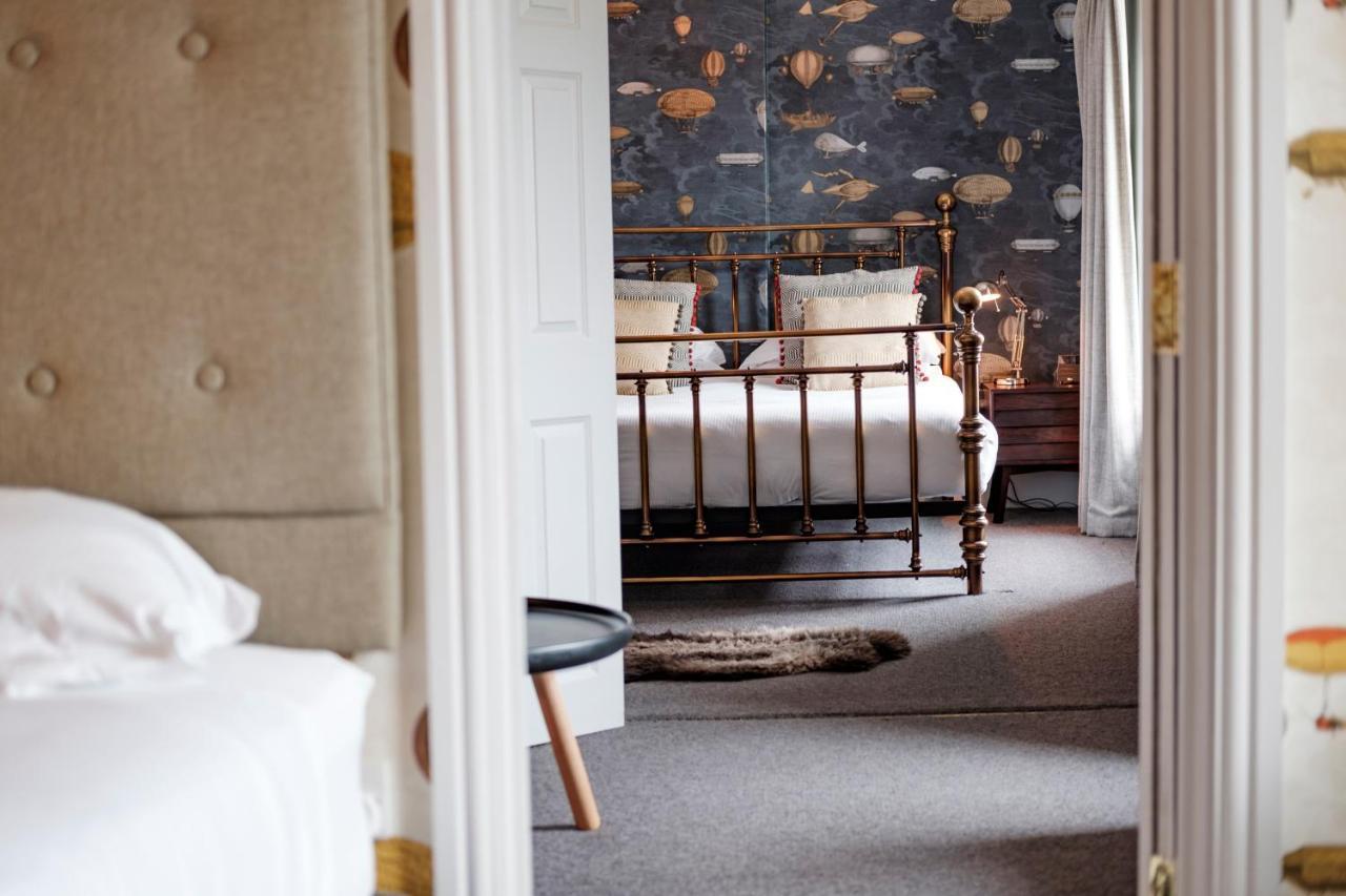 The Bull Hotel Bridport Ngoại thất bức ảnh