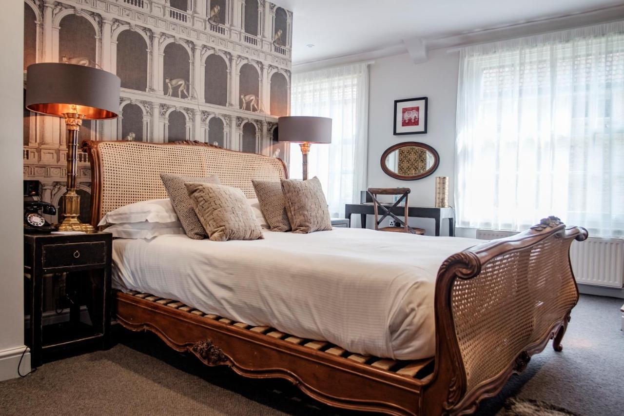 The Bull Hotel Bridport Ngoại thất bức ảnh