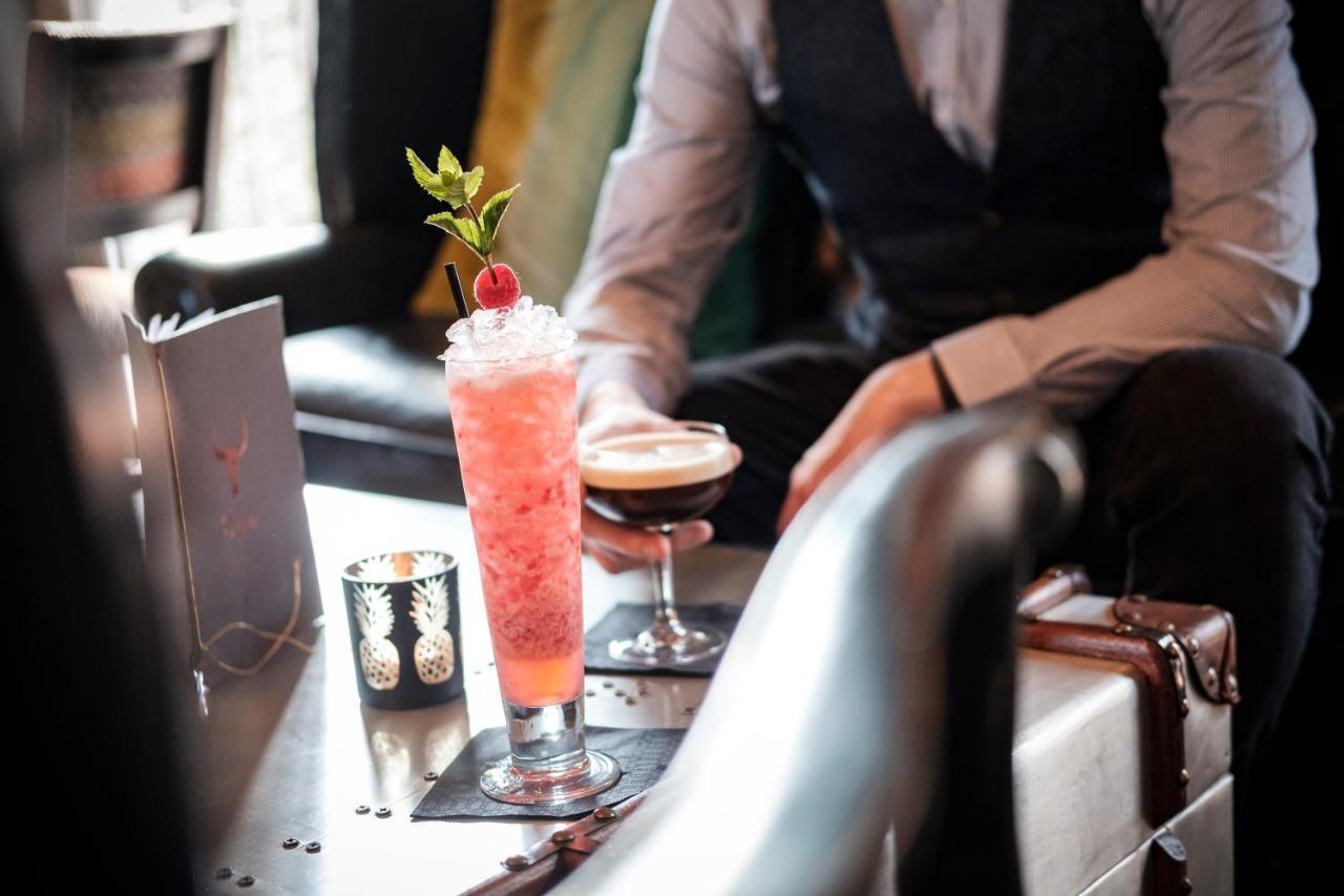 The Bull Hotel Bridport Ngoại thất bức ảnh